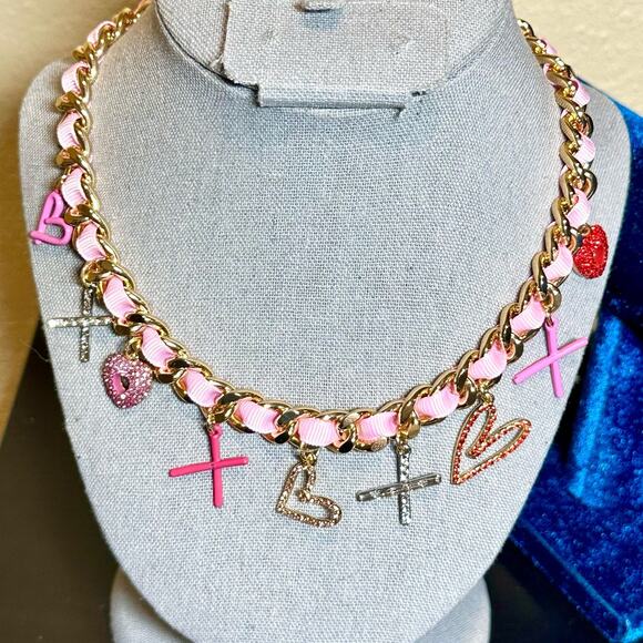 Betsey Johnson Sweet XO Valentine’s Day Necklace - Picture 1 of 5